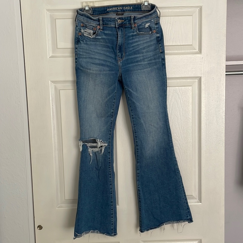 American Eagle super hi-rise distressed flare jeans size 8 regular